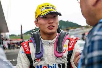 FIA F4最終戦、チャンピオン候補の2台がスタートから接触バトル。「激しすぎた」鈴木斗輝哉がタイトル獲得