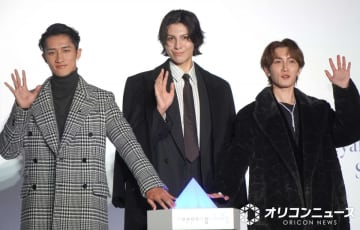 Snow Man岩本照＆渡辺翔太＆ラウール、六本木・けやき坂イルミネーションを点灯　初の男性ゲストに「我ながらぴったり」