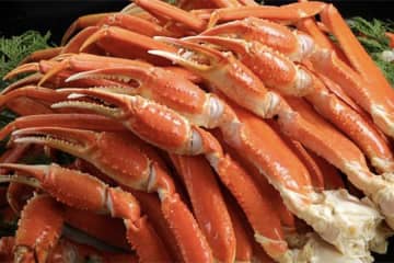 カニ食べ放題！大阪のビュッフェ３選、最安は４０００円台から