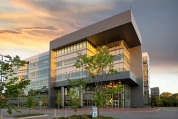 NASA、マーシャル宇宙飛行センターのISS職員を数十人レイオフ–月や火星の探査を優先