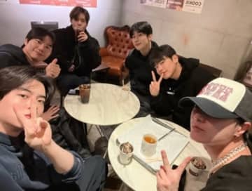 2年前に解散も9周年に再会、“平均年齢29.7歳”の元K-POPグループメンバーたちの「健全さ」が話題