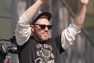 フリーマンがベッツらの前で衝撃の行動　ホームパーティーを開催…カーショーも爆笑