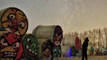 きらめく星々　中国黒竜江省の秋の夜空