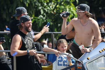 キケから衝撃の出題「誰だと思う？」　世界一の記念が…まさかの内容に「オーマイガー」