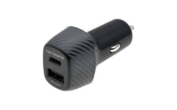 パイオニア、モバイルアクセサリーのUSBシガーチャージャーとUSB/ライトニングケーブル