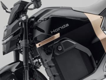 ホンダ初の電動バイク「WN7」発表　600cc相当のネイキッドモデル