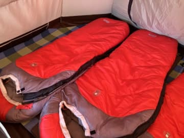 女子ソロの秋キャンプで大活躍！寝具選びでかなえる快眠テクニックを紹介！