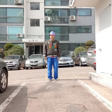 ユンキー・キム、最新アルバム『Bright』リリース 収録曲「Lazy」MV公開