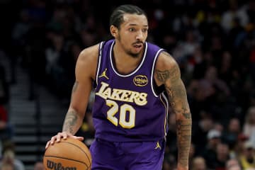 八村塁からの鼓舞に「腹が痛い」レイカーズ勝利の立役者スミスJr.は体調不良を押して出場していた？＜DUNKSHOOT＞