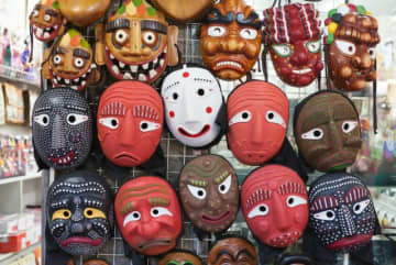 「受け子だとは知らなかった」…振り込め詐欺に加担した俳優志望の20代に執行猶予＝韓国報道