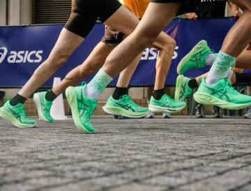 「あの日々を、強さにかえていけ。」アシックスが駅伝に捧げる「EKIDEN Pack」発売！軽量カーボン搭載『MAGIC SPEED 5』も新登場！