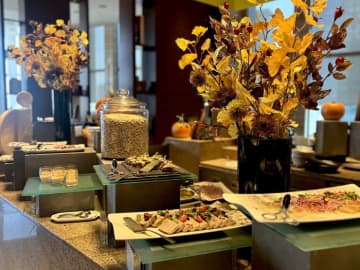 前菜＆スイーツビュッフェとメインディッシュが選べる「インターコンチネンタルホテル大阪」のフランスフェア