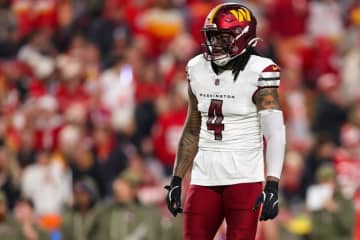 コマンダースLBルブの出場停止処分が罰金に変更、ライオンズ戦出場可能に