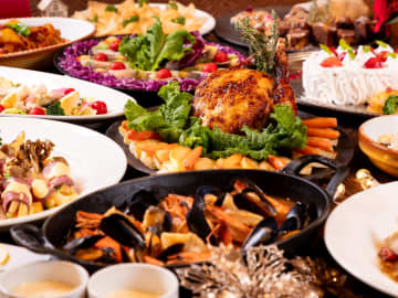 【3日間限定】京都梅小路ホテルで贅沢クリスマス！ローストチキンを目の前カッティング！蟹のゼリー寄せも並ぶXmasディナーブッフェ開催！