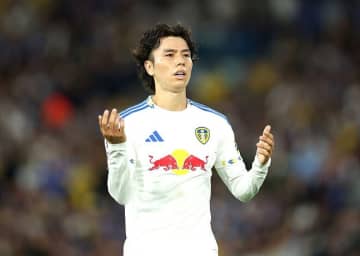 昨季MVP→まさかの控え降格の日本代表MF、ドイツ代表戦士からポジションを奪回できるのか。現地メディアが見解「力が劣るチーム相手なら良いが…」