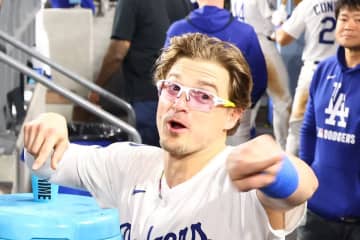 【ドジャース】キケ・ヘルナンデスが〝生尻写真〟をアップし波紋　ワトソンさんも反応