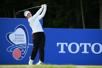 三つ巴のプレーオフ制し大逆転V　山下美夢有の“ビタ止め”フィニッシュは2タイプある？【優勝者のスイング】