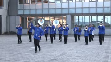 限られた1時間に情熱を込めて　マーチングで協調性磨き目指すは金賞　大館国際情報学院吹奏楽部18人の挑戦【秋田発】