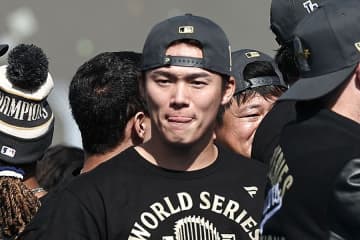山本由伸、ド軍セレモニーで絶賛されたアイテム「これまでで一番」　米記者は購入希望