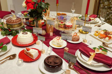 セブン-イレブン、クリスマスは“コスパ・タイパ・少量”で「らくジュアリーなおうちクリスマス」を提案