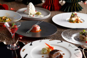 地上270mの絶景で祝うXmas！大阪マリオット都ホテルが贈る「オマール・鮑」の豪華ディナー＆ローストチキンブッフェ！