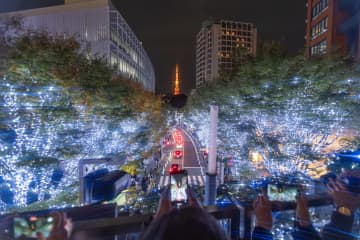 イベントレポート：六本木ヒルズの「けやき坂イルミネーション」が今年も点灯　LEDを約93万球に増量して輝きをアップ　おすすめの撮影ポイントを紹介