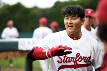 ソフトバンク ドラ1・佐々木麟太郎に指名あいさつ 「当たりくじを渡しに来た。1位で指名したのが僕らのメッセージ」