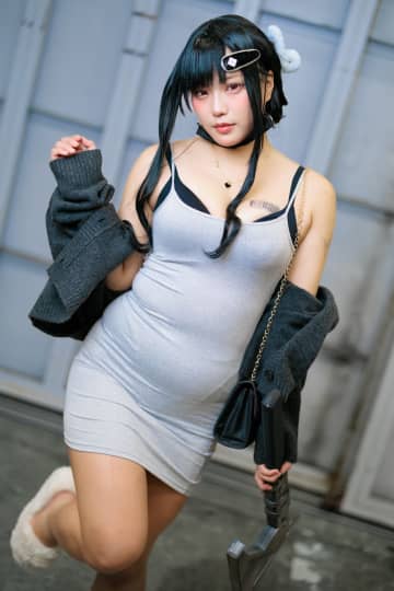 「むちむちが自分の強み」Xフォロワー37万人超えコスプレイヤー、『NIKKE』コスで注目集める