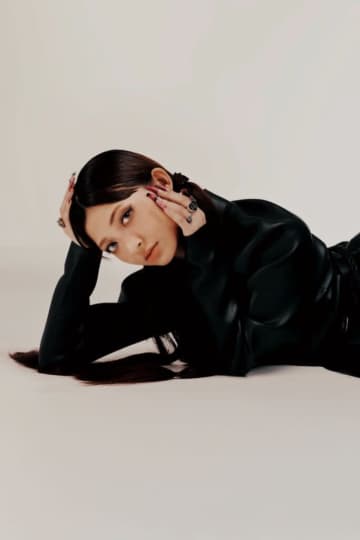 甲田まひる、デラックス盤アルバム『sweetest, me (Deluxe Edition)』リリース決定