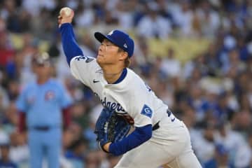 ドジャース山本由伸のすごさを同僚マンシーが証言　延長１８回に「ブルペンで１６０キロ投げていた」
