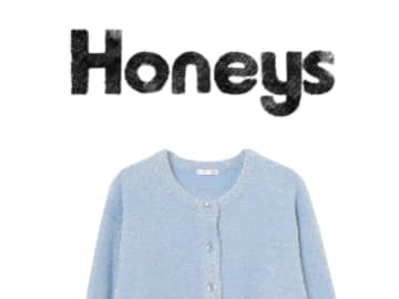 【ハニーズのブルー】が大人可愛い！ 40・50代の秋冬に♡「着映えトップス」