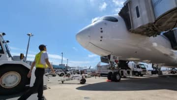 JALとJ-AIR、1月に自社養成パイロット業務体験を合同開催 参加募集を開始