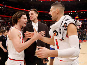 ブルズ、最大24点差を覆しシクサーズに勝利…ブーチェビッチ「粘り強さを示した」