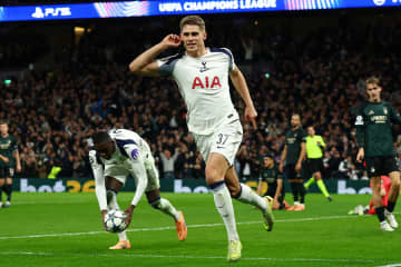 日本代表DFも置き去り…CLで驚愕の75m独走弾「驚異的なスピード」　現地仰天「例外的だ」