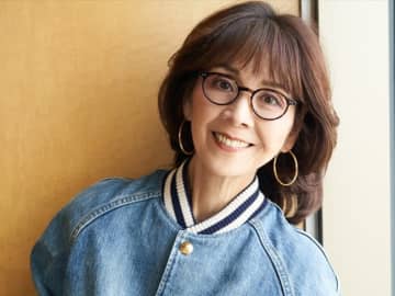 “シニア世代のおしゃれ番長"柏木由紀子、気品あふれる秋冬コーデまとめ「若々しい」「大人の可愛いさのお手本」
