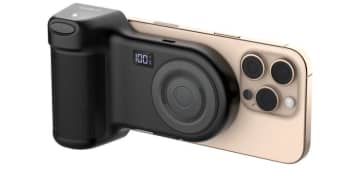 Belkin「Stage PowerGrip」登場─iPhone撮影を快適にする“握れる”モバイルバッテリー