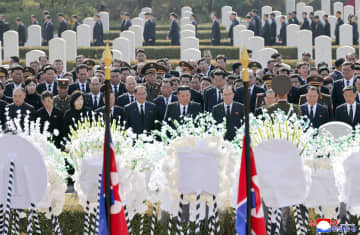 北朝鮮で金永南氏の国葬　97歳で死去