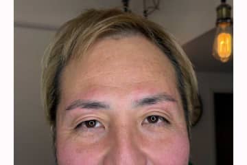 眉毛を整えた芸人の“比較”にネット衝撃、スリムクラブ内間に「どうりで違いが…」「新しすぎるww」「やられたー爆笑」