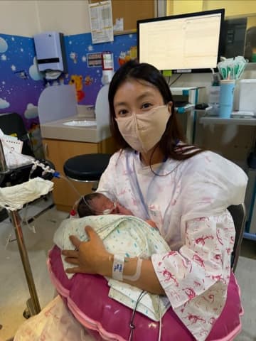 離婚後に元夫の許可を得ないまま体外受精で妊娠した韓国女優、娘を出産し公開「一生幸せにしてあげたい」