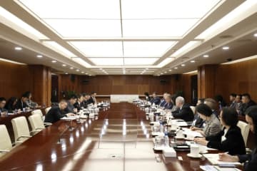 貿易交渉代表も務める中国商業部の李副部長、米国の農産物貿易代表団と会談