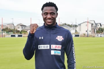 【前編】オリオラ・サンデーが日本で出会った2人の“ビッグファーザー”「今、ここでやれているのは2人のおかげ」