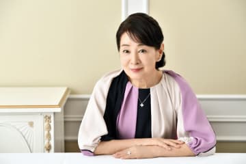 「揺れるピアスは恥ずかしくて」吉永小百合　“人生初ピアス”の感想は？健康法は「プール15往復」