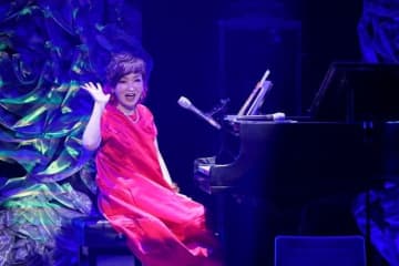 清水ミチコ、新春武道館公演完売につき急遽追加公演決定