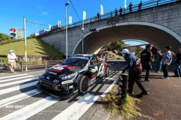 ラリージャパン2025の走行開始。鞍ケ池公園シェイクダウンはトヨタ上位独占、勝田貴元も好調な出だし