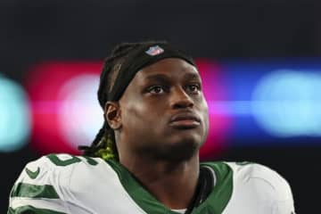 ジェッツの再編が続く中、ベンチに下げられたと明かすLBクインシー・ウィリアムス