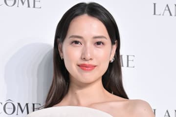 戸田恵梨香、久々連ドラ出演で印象ガラリ　ネット仰天「カッコいい女性」「美しすぎてため息