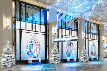 大阪・阪急うめだ本店のイルミネーション、“ホワイトクリスマスの世界”を描くクリスマスマーケットも