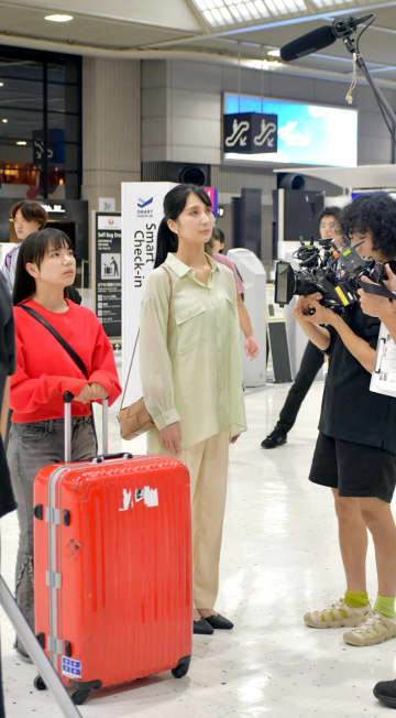 成田空港からバズれ　縦型動画でショートドラマ　人手不足解消へSNS活用