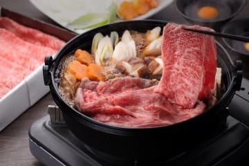 【群馬の冬の贅沢】赤城和牛と下仁田ねぎのすき焼きセットが登場！11月29日までの予約で500円OFFの早割特典を見逃すな！