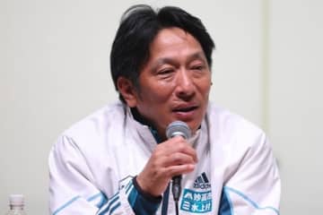 「さすがの存在感です」全日本大学駅伝の監督バス内に落とし物 名将の名乗りに「やっぱり」「しっかりと帽子まで印象付ける」の声